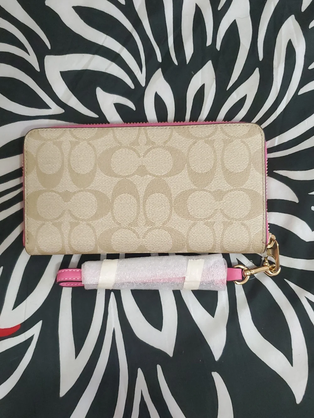Coach Signature Zip Around Wallet Wristlet